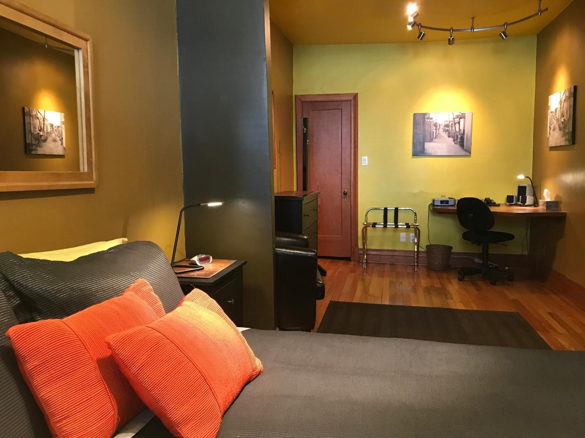 A La Carte Bed & Breakfast — Photos 1